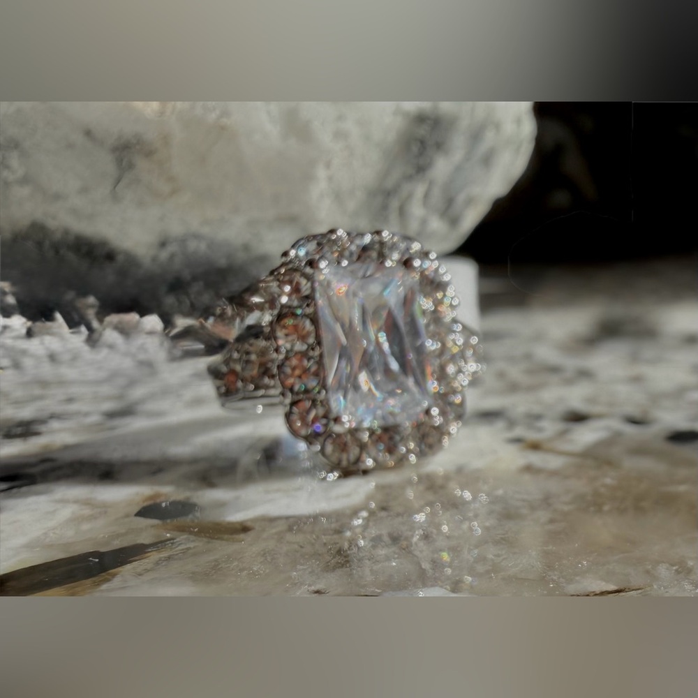 NVC Nataliya V Collister Avon Silver Plated CZ Cocktail HALO Ring_Kyra_SZ 7 - Picture 6 of 10